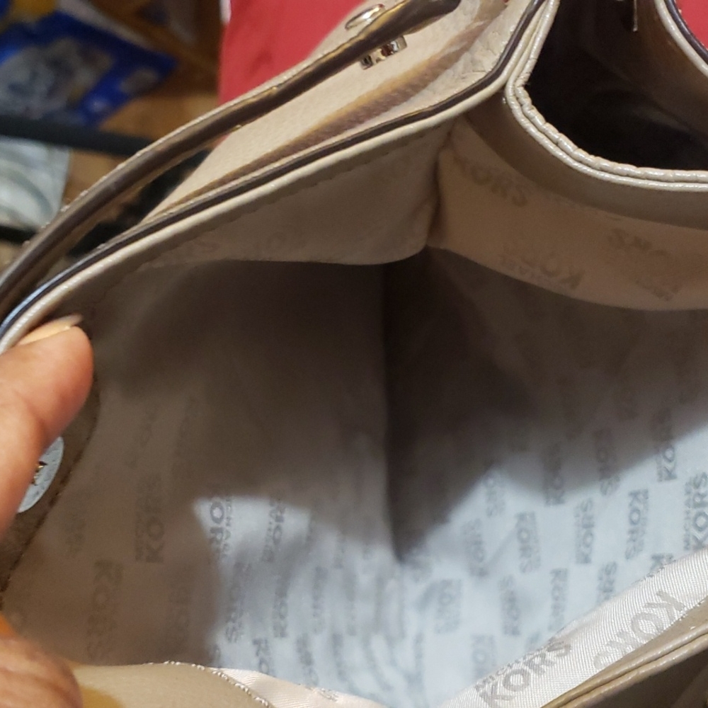 Bags - Picture 3 of 4
